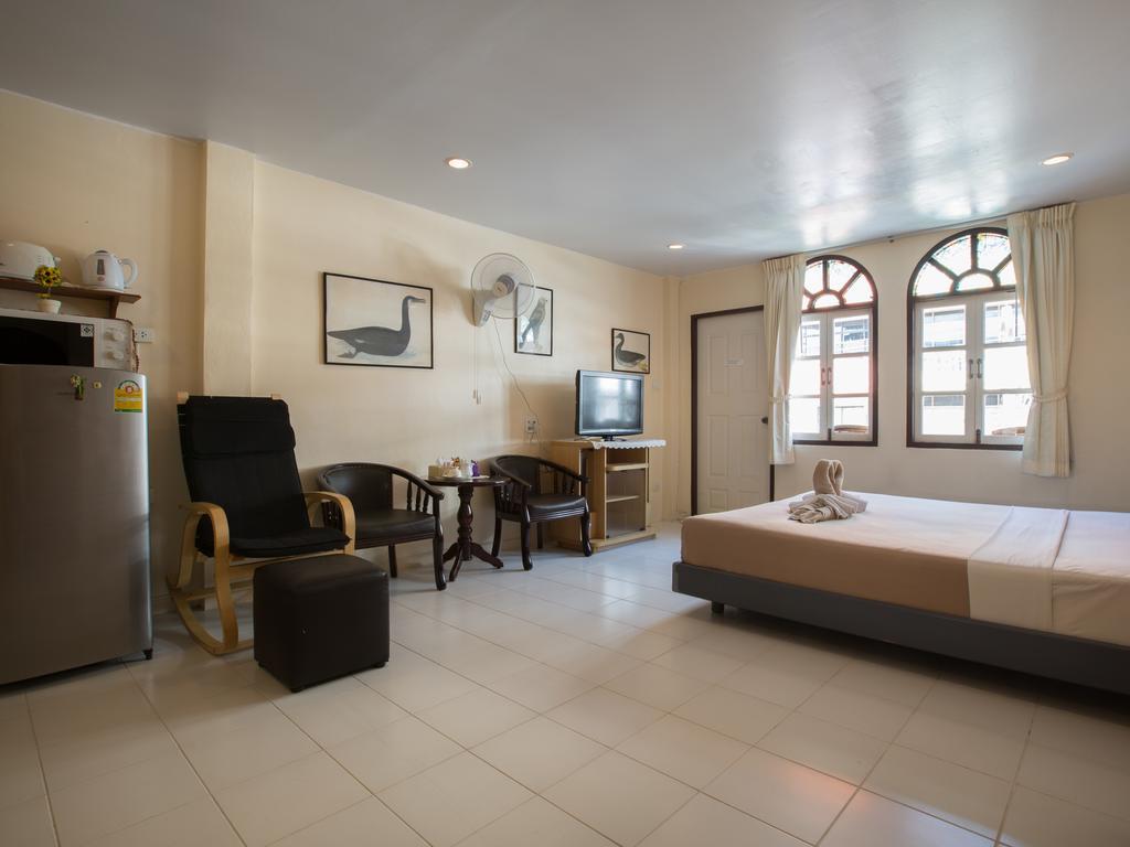 Stefan'S Guesthouse Jomtien Beach Buitenkant foto