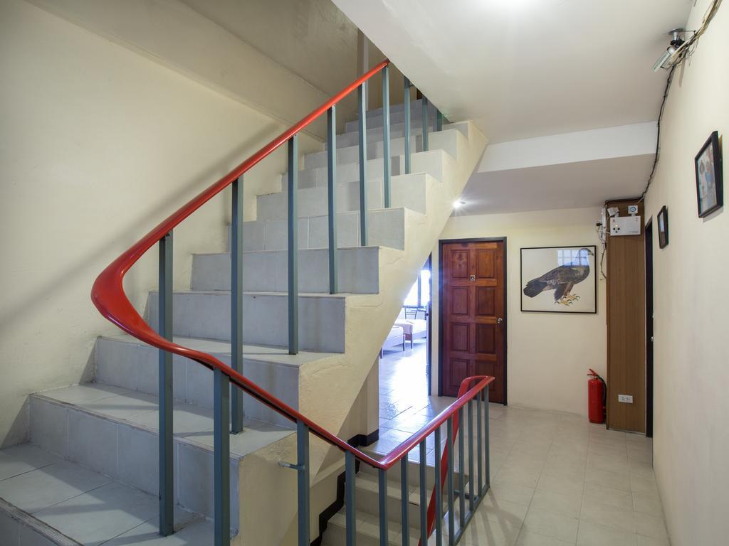 Stefan'S Guesthouse Jomtien Beach Buitenkant foto